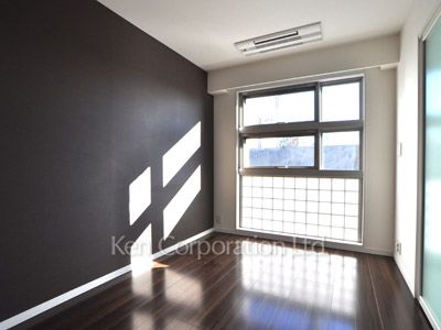 Bedroom ※Photo of the same layout on 3 floor. Decoration and fixture may differ.