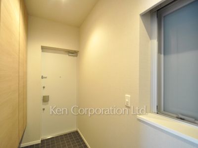 Entrance ※Photo of the same layout on 1 floor. Decoration and fixture may differ.