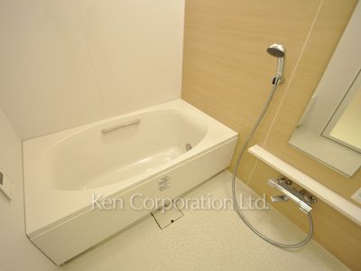 Bath ※Photo of the same layout on 1 floor. Decoration and fixture may differ.
