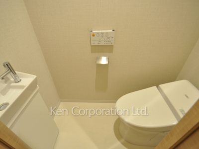 Lavatory ※Photo of the same layout on 1 floor. Decoration and fixture may differ.
