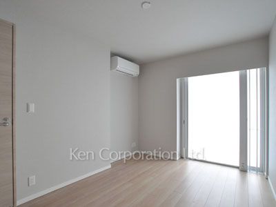 Bedroom ※Photo of the same layout on 10 floor. Decoration and fixture may differ.