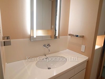 Powder Room