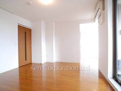 Living-Dining ※Photo of the same layout on 4 floor. Decoration and fixture may differ.