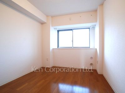 Bedroom ※Photo of the same layout on 4 floor. Decoration and fixture may differ.