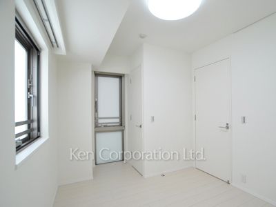 Bedroom ※Photo of the same layout on 4 floor. Decoration and fixture may differ.