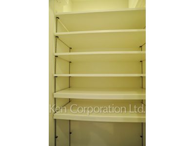 Closet ※Photo of the same layout on 10 floor. Decoration and fixture may differ.
