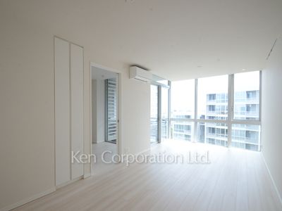 Living-Dining ※Photo of the same layout on 6 floor. Decoration and fixture may differ.