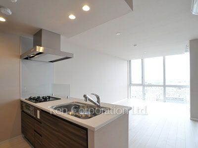 Living-Dining ※Photo of the same layout on 10 floor. Decoration and fixture may differ.