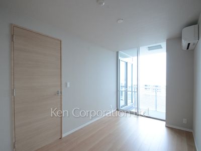 Bedroom ※Photo of the same layout on 7 floor. Decoration and fixture may differ.