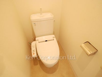 Lavatory ※Photo of the same layout on 7 floor. Decoration and fixture may differ.