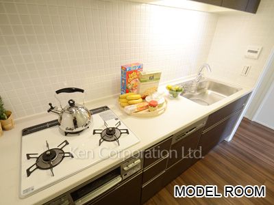 Kitchen ※Photo of the same layout on 2 floor. Decoration and fixture may differ.