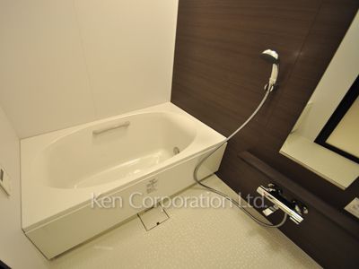 Bath ※Photo of the same layout on 1 floor. Decoration and fixture may differ.