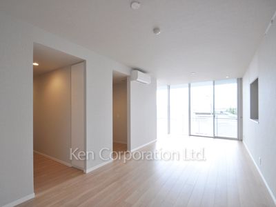 Living-Dining ※Photo of the same layout on 3 floor. Decoration and fixture may differ.