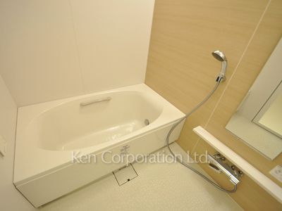 Bath ※Photo of the same layout on 3 floor. Decoration and fixture may differ.