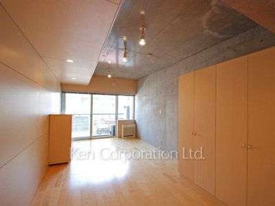 Living-Dining ※Photo of the same layout on 7 floor. Decoration and fixture may differ.