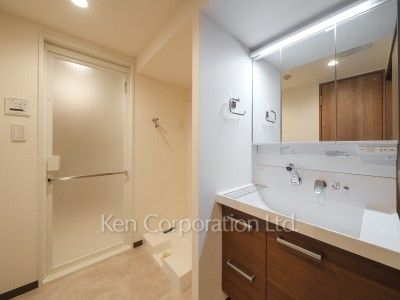 Powder Room