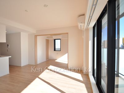 Living-Dining ※Photo of the same layout on 4 floor. Decoration and fixture may differ.