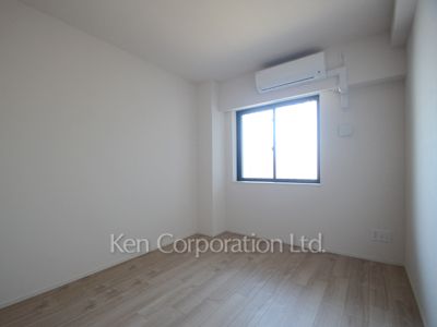 Bedroom ※Photo of the same layout on 5 floor. Decoration and fixture may differ.