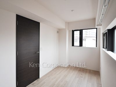 Bedroom ※Photo of the same layout on 5 floor. Decoration and fixture may differ.
