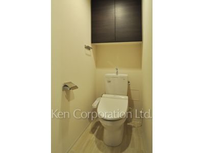 Lavatory ※Photo of the same layout on 5 floor. Decoration and fixture may differ.