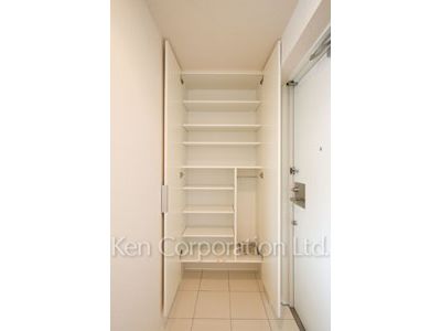 Shoes Closet
