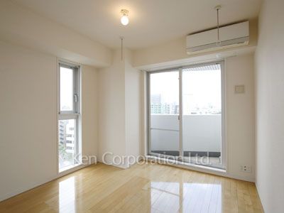 Bedroom ※Photo of the same layout on 12 floor. Decoration and fixture may differ.