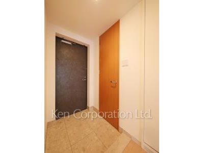 Entrance ※Photo of the same layout on 3 floor. Decoration and fixture may differ.