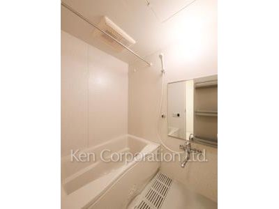Bath ※Photo of the same layout on 3 floor. Decoration and fixture may differ.