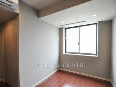 Bedroom ※Photo of the same layout on 22 floor. Decoration and fixture may differ.