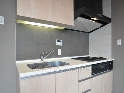 Kitchen ※Photo of the same layout on 22 floor. Decoration and fixture may differ.