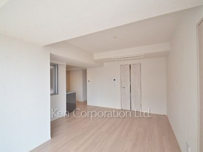 Living-Dining ※Photo of the same layout on 7 floor. Decoration and fixture may differ.