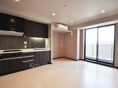 Living-Dining ※Photo of the same layout on 20 floor. Decoration and fixture may differ.