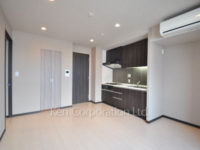 Living-Dining ※Photo of the same layout on 20 floor. Decoration and fixture may differ.