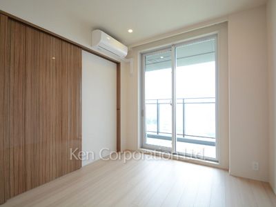 Bedroom ※Photo of the same layout on 14 floor. Decoration and fixture may differ.