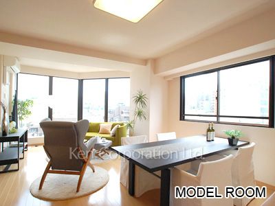 Living-Dining ※Photo of the same layout on 5 floor. Decoration and fixture may differ.
