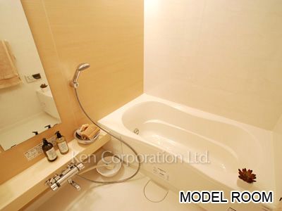 Bath ※Photo of the same layout on 5 floor. Decoration and fixture may differ.