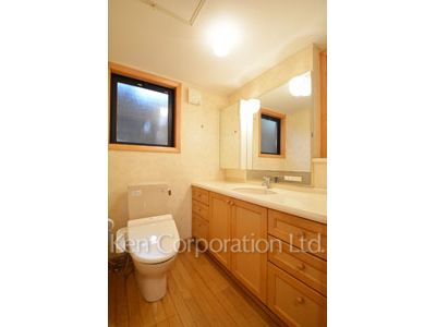 Lavatory