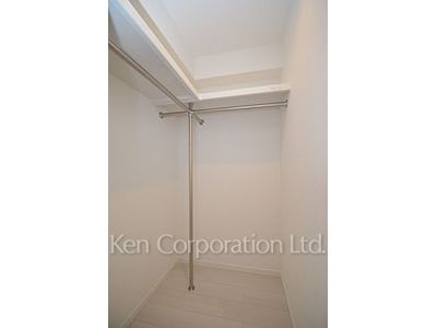 Closet ※Photo of the same layout on 7 floor. Decoration and fixture may differ.