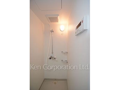 Bath ※Photo of the same layout on 7 floor. Decoration and fixture may differ.