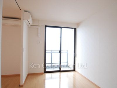 Other Room ※Photo of the same layout on 9 floor. Decoration and fixture may differ.