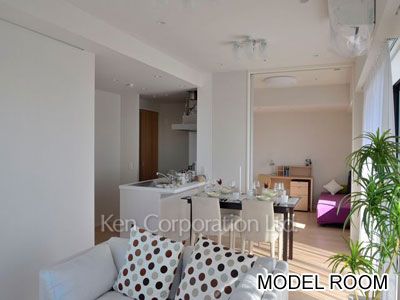 Living-Dining ※Photo of the same layout on 10 floor. Decoration and fixture may differ.