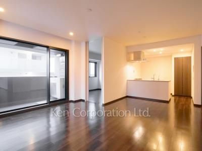 Living-Dining ※Photo of the same layout on 10 floor. Decoration and fixture may differ.