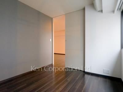 Bedroom ※Photo of the same layout on 10 floor. Decoration and fixture may differ.
