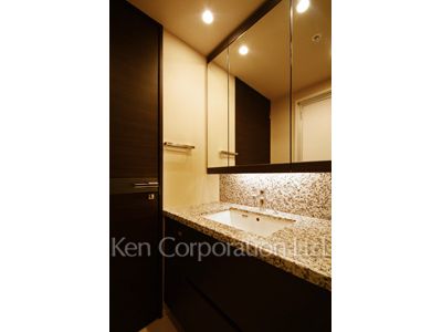 Powder Room
