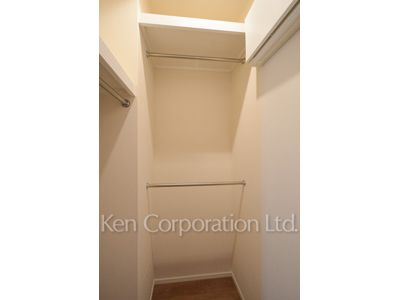 Walk-In Closet ※Photo of the same layout on 3 floor. Decoration and fixture may differ.