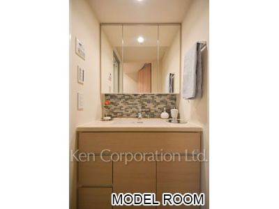 Powder Room ※Photo of the same layout on 3 floor. Decoration and fixture may differ.