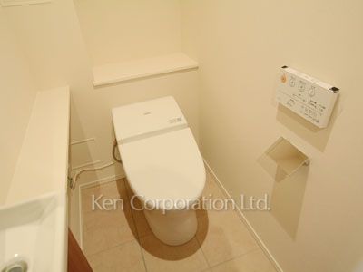 Lavatory ※Photo of the same layout on 21 floor. Decoration and fixture may differ.