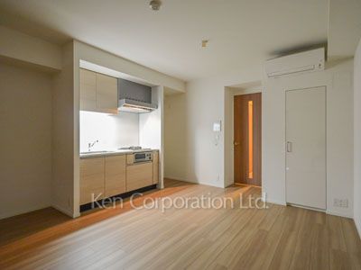 Living-Dining ※Photo of the same layout on 8 floor. Decoration and fixture may differ.