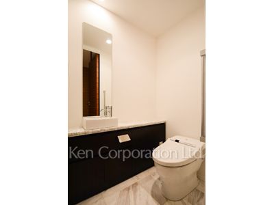 Lavatory