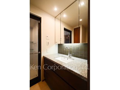 Powder Room